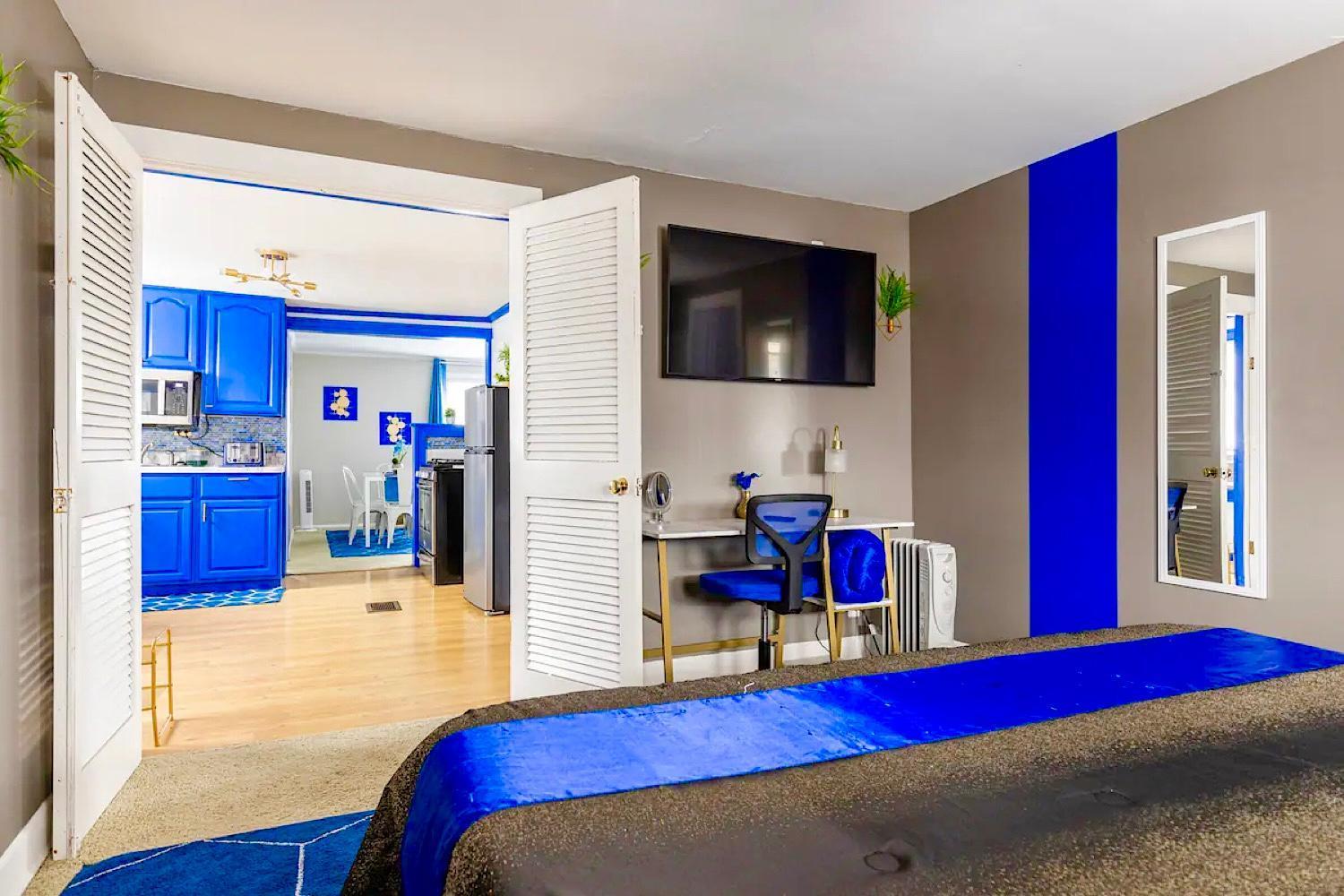 The Sapphire Haven - Your Old Brooklyn Oasis Awaits Families, Couples, Business Travelers Near Downtown With Parking, 300 Mb Wifi & Self Check-In Cleveland Exterior photo